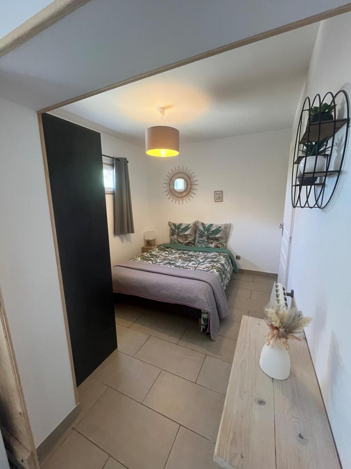 Studio Cosy Avec Climatisation Et Terrasse Malataverne Экстерьер фото