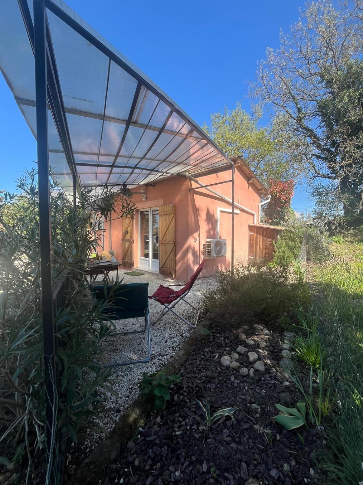 Studio Cosy Avec Climatisation Et Terrasse Malataverne Экстерьер фото